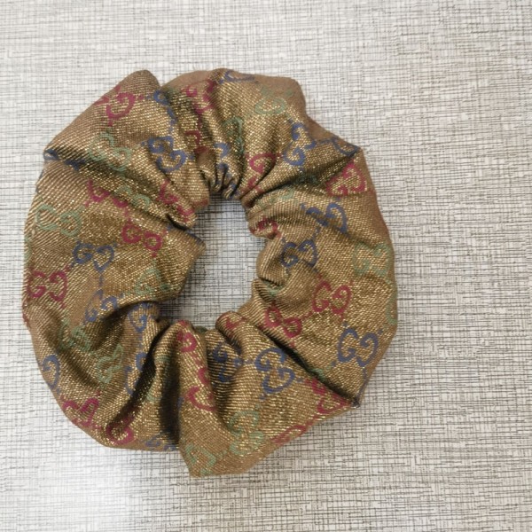 Dior ディオールブランドヘアバンドレディースブランドグッチヘアゴム女性ハイブランドヘアシュシュ存在感抜群ブランドバナナクリップ髪アレンジ