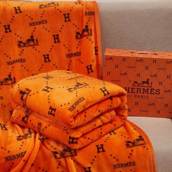 エルメス ハイブランド 毛布 もこもこ 柔らか 掛けブランケット 暖か 秋冬 hermes ブランケット シングル 掛け毛布 定番の馬車柄 贅沢 フランネル毛布 丸洗い エアコン毛布 年中対策 四季通用 150*200cm