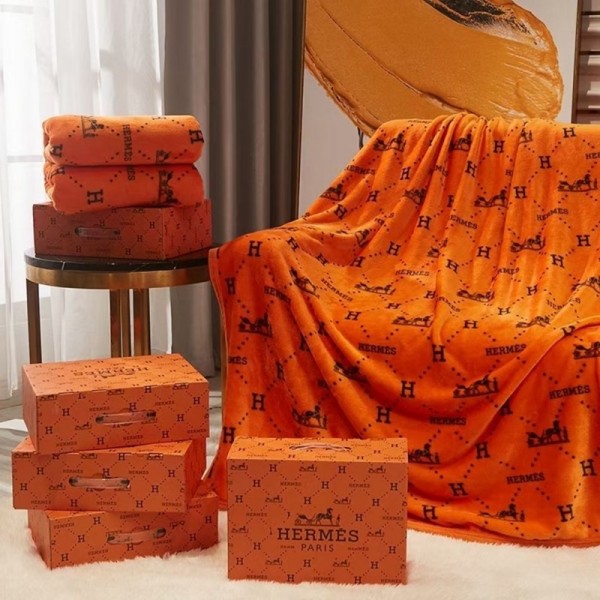 エルメス ハイブランド 毛布 もこもこ 柔らか 掛けブランケット 暖か 秋冬 hermes ブランケット シングル 掛け毛布 定番の馬車柄 贅沢 フランネル毛布 丸洗い エアコン毛布 年中対策 四季通用 150*200cm