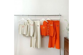 エルメスレディースニットセットアップ ザノースフェイス流行りソックス パロディ