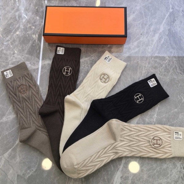Hermes エルメスブランド ハイソックス 大人気コットン 靴下 メンズ 通気性 厚手ソックス 女の子好き 韓国ブランドソックス 男女兼用 ファッション