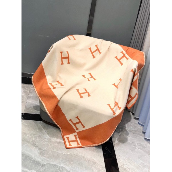 Hermes エルメスハイブランド毛布コピー保温防寒 旅行 昼寝毛布 ブランケット 寝具ブランド掛け布団高級感あり 掛け毛布 肩掛け 着る毛布 プレゼント 秋冬用 洗える 防寒 エアコン対策 通年使用