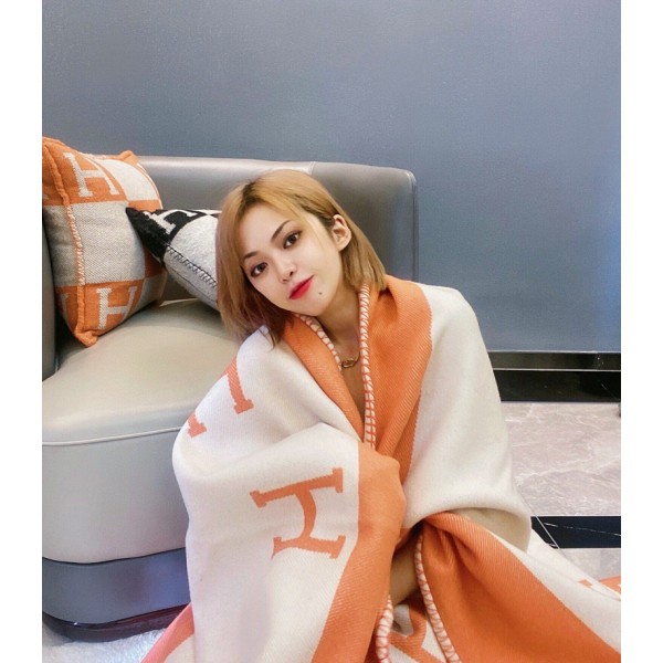 Hermes エルメスハイブランド毛布コピー保温防寒 旅行 昼寝毛布 ブランケット 寝具ブランド掛け布団高級感あり 掛け毛布 肩掛け 着る毛布 プレゼント 秋冬用 洗える 防寒 エアコン対策 通年使用