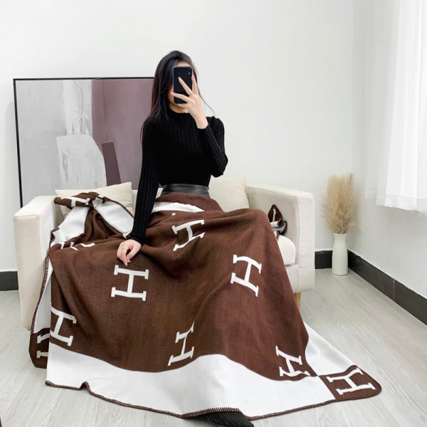 Hermes エルメスハイブランド毛布コピー激安ブランドパロディ寝具夏 エアコン毛布 ブランド夏春秋冬用丸洗いOK 旅行用毛布