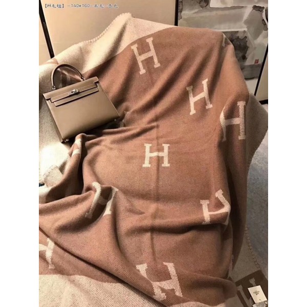 Hermes エルメス保温防寒 旅行 昼寝毛布 ブランケット 寝具寝具 エアコン対策 車中 オフィス お昼寝ブランド毛布 激安ブランドブランケット 毛布 おしゃれ ひざ掛け 掛け毛布 肩掛け 着る毛布 プレゼント 秋冬用 洗える 防寒 エアコン対策 通年使用