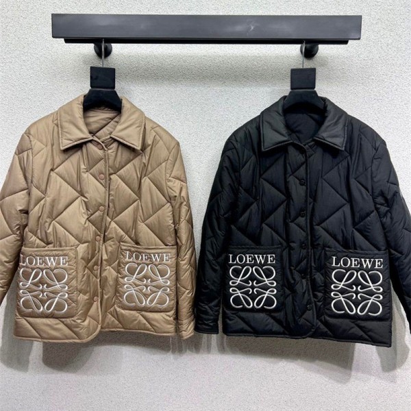 LOEWE ロエベブランド中綿 ダウンジャケット レディース ダウンコート 中綿 アウター コート 防寒 春 秋 冬 レディースコート エコダウン ショート コート 暖かい ボリューム フード ポケット 付き 防風 軽量 ミセス 大きいサイズ 韓国風 可愛い