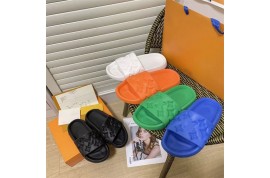 激安ルイヴィトン水着スリッパ靴下Supreme車用品