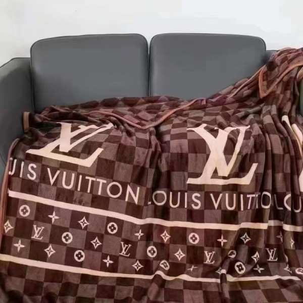 Lv ルイヴィトン Dior ディオール Gucci グッチ ブランド 毛布 掛けブランケットソファーカバー 車用 掛けカバー 柔らかい暖かいハイブランドフランネルブランケット 秋冬ブランドパジャマ寝間着 レディース