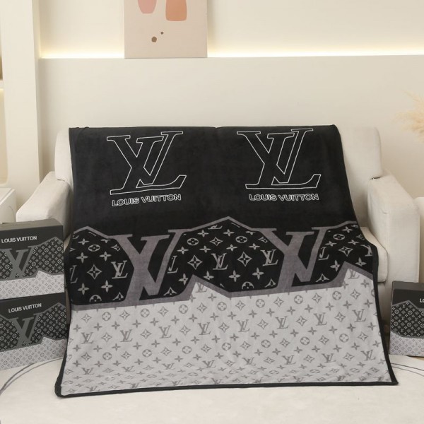 Chanel シャネル Lv ルイヴィトン Dior ディオールブランド Tiffany 毛布 掛けブランケットハイブランドフランネルブランケット 秋冬ハイブランド 寝具 布団カバー 四点セットブランド クッションカバー 抱き枕カバー
