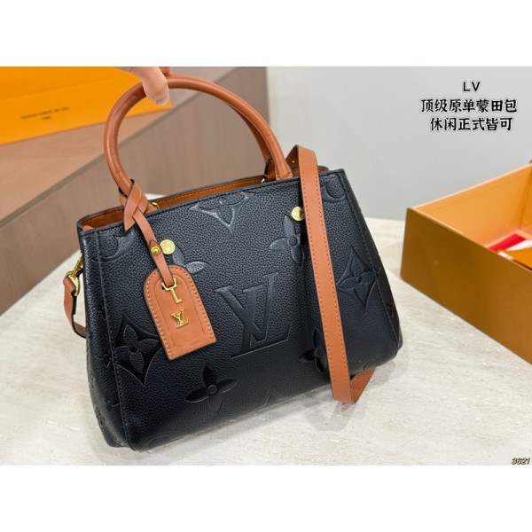 Lv ルイヴィトンブランドハンドバッグ レディース 2way ショルダー 斜めがけバッグ 肩掛け 手提げカバン 28*19cm大容量 防水 仕切り 底鋲 チャーム付き モノグラム柄 PUレザー 鞄 オシャレ 上品 旅行 通勤 面接 就活 プレゼント