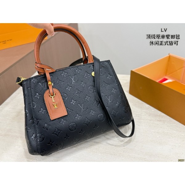 Lv ルイヴィトンブランドハンドバッグ レディース 2way ショルダー 斜めがけバッグ 肩掛け 手提げカバン 28*19cm大容量 防水 仕切り 底鋲 チャーム付き モノグラム柄 PUレザー 鞄 オシャレ 上品 旅行 通勤 面接 就活 プレゼント