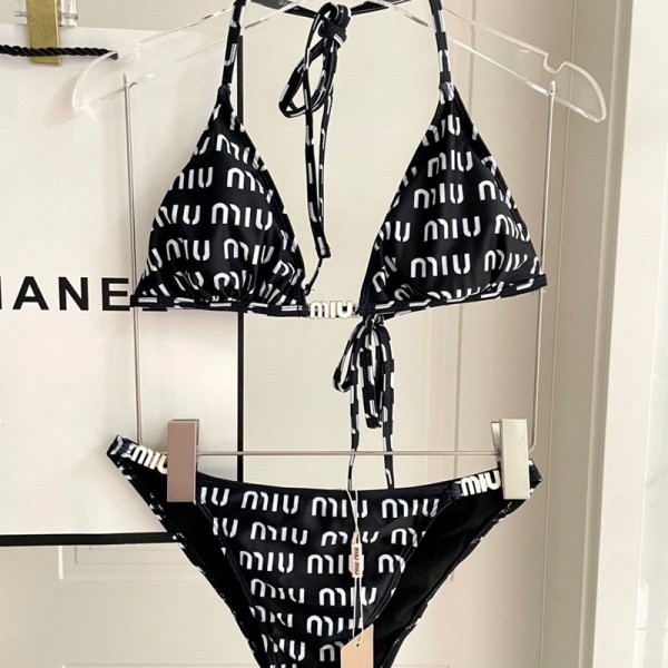 ミュウミュウ MiuMiu ブランド水着 レディース ビキニ 体型カバー セクシー ホルターネック 上下 2点セット S-XL ビキニセット 盛れる水着 かわいい 美しさ 着痩せ 女性用水着 ビーチ サウナ 水泳 無地 旅行 温泉
