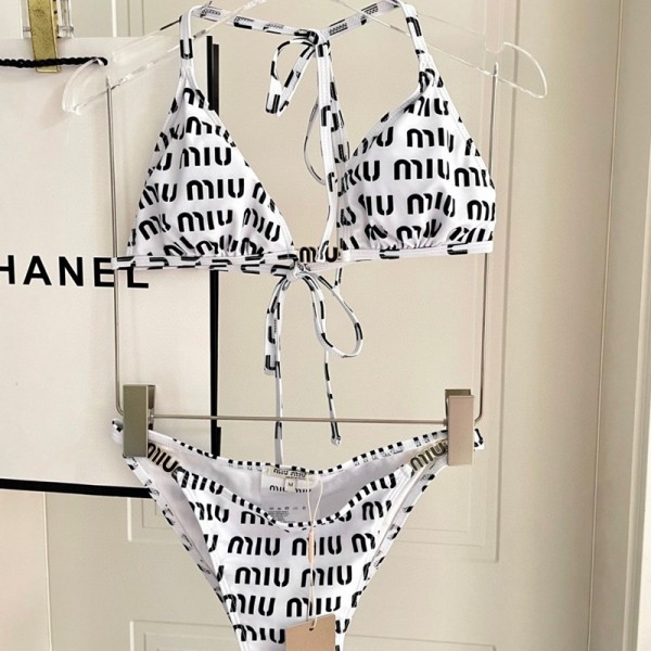 ミュウミュウ MiuMiu ブランド水着 レディース ビキニ 体型カバー セクシー ホルターネック 上下 2点セット S-XL ビキニセット 盛れる水着 かわいい 美しさ 着痩せ 女性用水着 ビーチ サウナ 水泳 無地 旅行 温泉