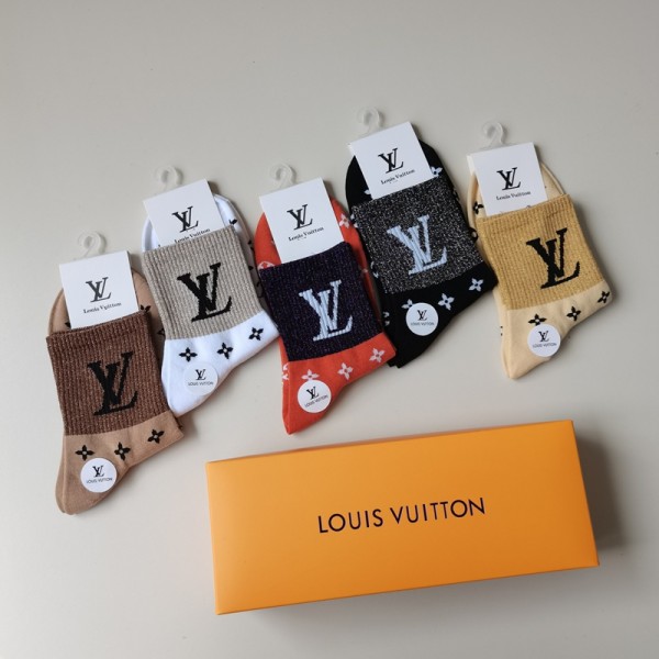 Lv ルイヴィトンブランド ハイソックス 大人気浅口ソックス 女の子好き 韓国上質な コットン ソックス くつしたブランドソックス 男女兼用 ファッション
