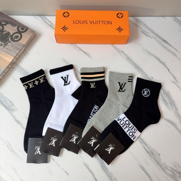 Lv ルイヴィトン靴下 5 足セット ギフトボックス付き フリーサイズ 男女兼用ハイブランドLV上質ソックス 激安 靴下 かわいいブランド ストッキング 大人気浅口ソックス 女の子好き 韓国