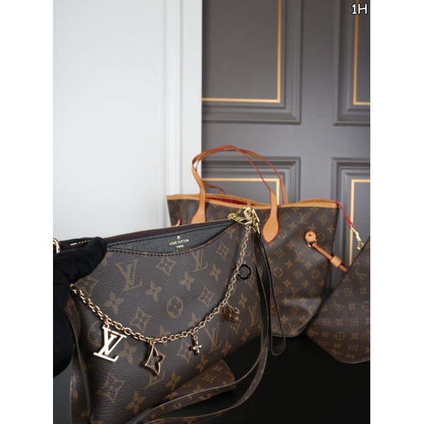 Lv ルイヴィトンハイブランドバッグブランド手持ちバッグ鞄レディースメンズバッグブランドカジュアルブランドミニバッグコーデ3点セット