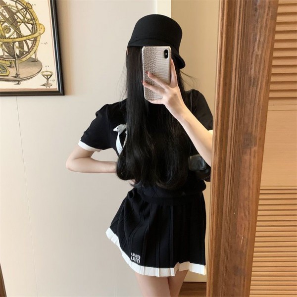 ミュウミュウ MiuMiuハイブランドリプニット ニットｔシャツ レディース プリーツスカート サマーニット トップス シャツ 柔らかい 薄手 大人 おしゃれ エレガント 上品 きれいめ ストレッチ 通勤 ゆったり 夏服 S- XL