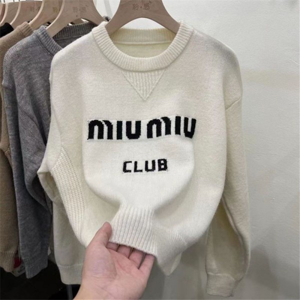 ミュウミュウ MiuMiuブランドセーター レディース ニット トップス 丸首 カットソー S - 3XL ケーブル編み プルオーバー 長袖 着痩せ ゆったり ファッション カジュアル 可愛い 伸縮性 体型カバー 通勤 着心地 韓国 着回し 柔らかい お出かけ 春 秋 冬