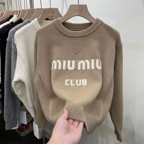 ミュウミュウ MiuMiuブランドセーター レディース ニット トップス 丸首 カットソー S - 3XL ケーブル編み プルオーバー 長袖 着痩せ ゆったり ファッション カジュアル 可愛い 伸縮性 体型カバー 通勤 着心地 韓国 着回し 柔らかい お出かけ 春 秋 冬