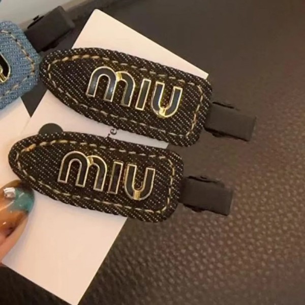 ミュウミュウヘアピン MiuMiuハイブランド跡がつかない 前髪クリップ  2個セット あとがつかない 前髪 ヘアクリップ メイク ヘアアレンジ バレッタ 跡がつかないピン