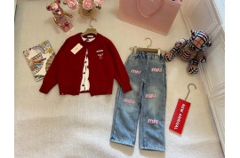 ミュウミュウ子供洋服セット シャネル韓国ハイソックス バーバリータオル