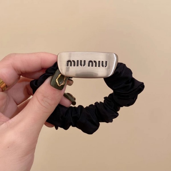 ミュウミュウ MiuMiuハイブランドヘアアクセサリー髪飾りブランドヘアゴム可愛い蝶結びヘアバンドハイブランドシュシュ存在感抜群かわいいヘアピンハイブランド