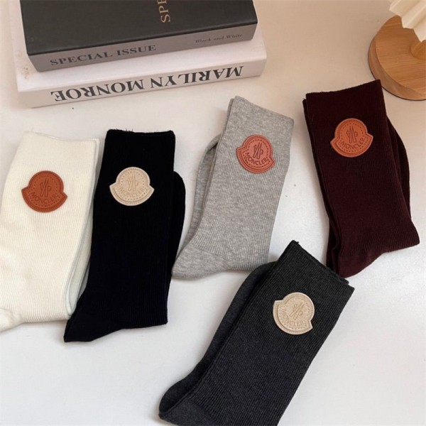 Moncler モンクレールハイブランド ソックス 綿製レディース向け 靴下 かわいいブランド ストッキング 大人気ブランドソックス 男女兼用 ファッション
