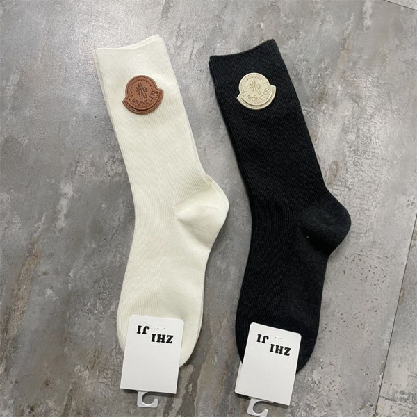 Moncler モンクレールハイブランド ソックス 綿製レディース向け 靴下 かわいいブランド ストッキング 大人気ブランドソックス 男女兼用 ファッション