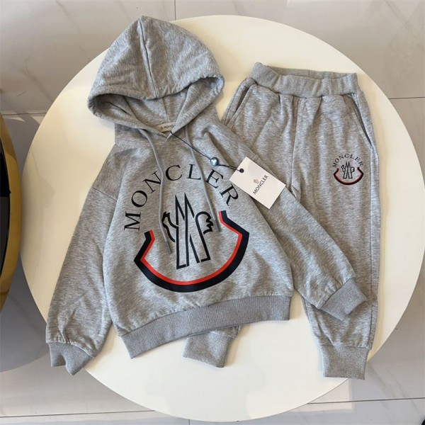 Moncler モンクレールブランド子供服 ジャージ 上下セット パーカー ロングパンツ スウェット セットアップ 女の子 ビッグキッズ ジュニア 秋冬 カジュアル 運動着 薄手 ガールズ ワイドパンツ 防寒着 普段着 90 -150cm アウトドア 