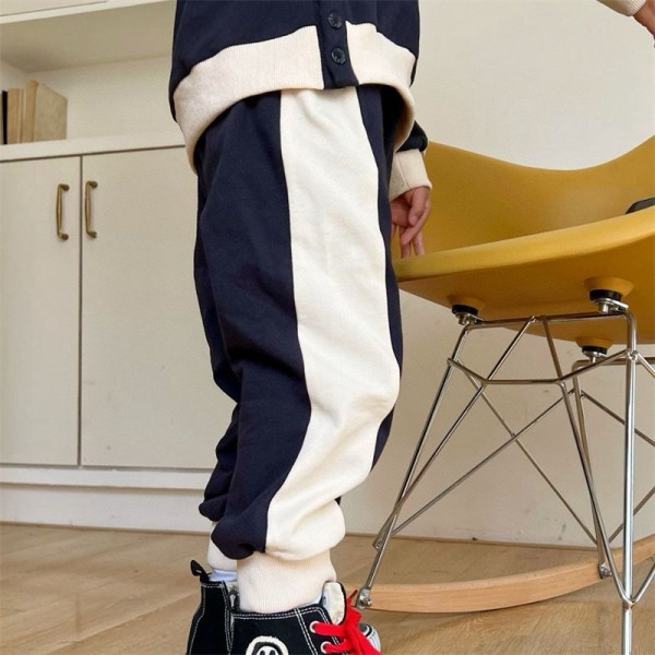 Moncler モンクレールブランド子供服 100 - 160cm 女の子 ジャージス 上下セット キッズ スウェット スポーツウェア 2点セット パーカー パンツ ズボン セットアップ 長袖 運動着 シンプル おしゃれ ゆったり 韓国風 ガールズ 春 秋 冬 