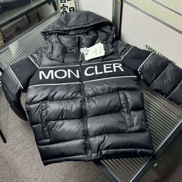 Moncler モンクレールハイブランドダウンジャケット メンズ 大きいサイズ ダウンコート S-4XL 冬服 中綿ジャケット フート付き 防寒 防風 暖かい 撥水 軽量 厚手 男女兼用 アウター カジュアル アウトドア 登山 通勤 通学