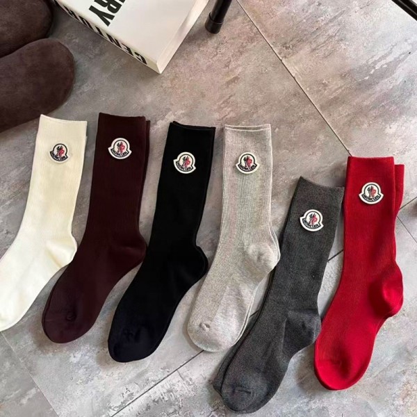 Moncler モンクレールレディース向け 靴下 かわいいコットン 靴下 メンズ 通気性ブランドミドルソックス 高品質浅口ソックス 女の子好き 韓国