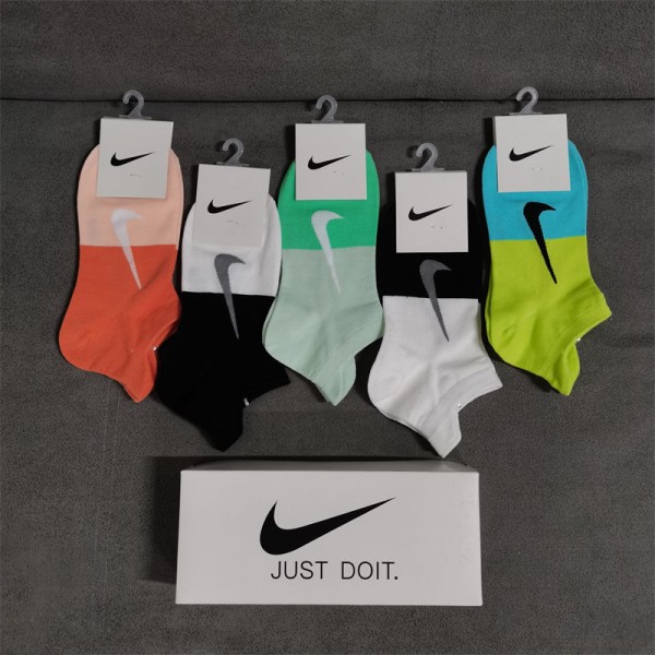 Nike ナイキレディース向け 靴下 かわいい浅口ソックス 女の子好き 韓国上質な コットン ソックス くつしたブランドソックス 男女兼用 ファッション