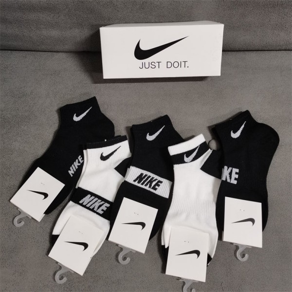 Nike ナイキハイブランド ソックス 綿製コットン 靴下 メンズ 通気性上質な コットン ソックス くつしたブランドソックス 男女兼用 ファッション