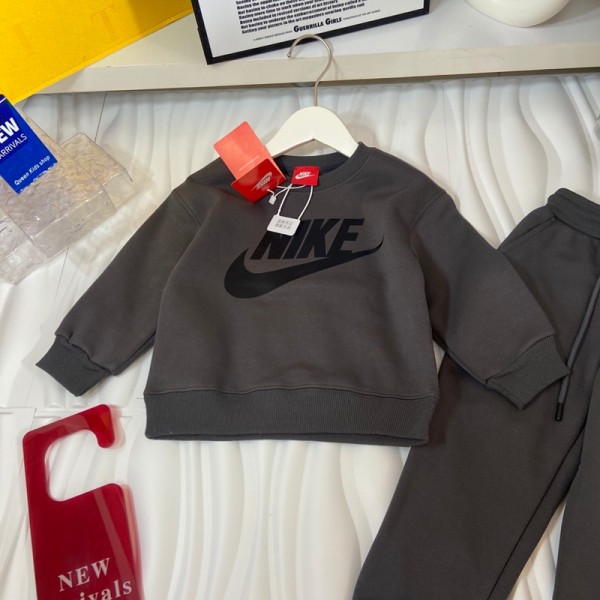 Nike ナイキハイブランドスウェット 上下 子供服男の子 女の子 裏起毛 トレーナー スウェットパンツ 上下セット パーカー 厚手 キッズパンツ おしゃれセットアップ 男女兼用 100¬160cm