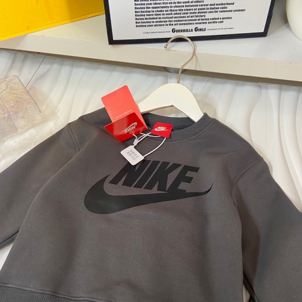 Nike ナイキハイブランドスウェット 上下 子供服男の子 女の子 裏起毛 トレーナー スウェットパンツ 上下セット パーカー 厚手 キッズパンツ おしゃれセットアップ 男女兼用 100¬160cm