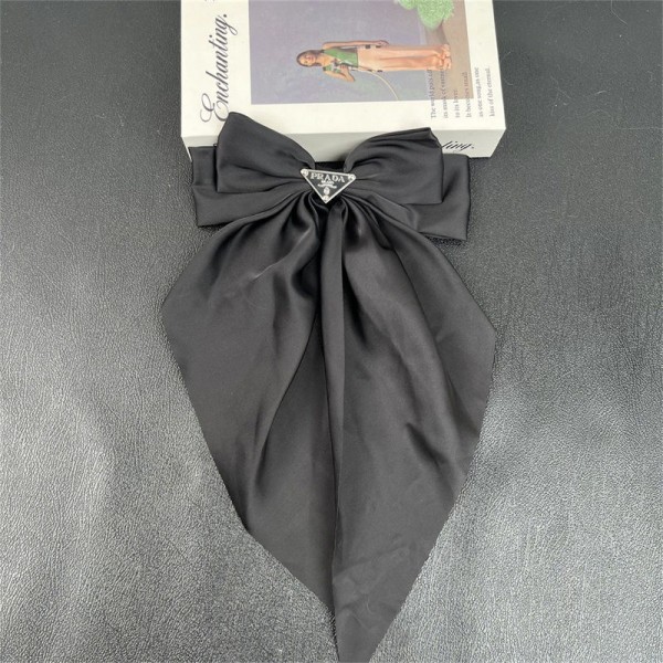 Prada プラダハイブランドヘアクリップ バレッタ ヘアピン 大きめ蝶結び エレガント 三層 JK 上品 優しい 髪飾り 女性 シンプル 優雅的 おしゃれ 日常 通勤通学 誕生日 発表会 結婚式 卒業式 入学式 パーティー 記念日 プレゼント