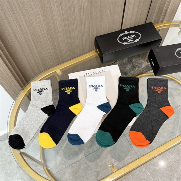 Prada プラダハイブランド ソックス 綿製レディース向け 靴下 かわいいブランドミドルソックス 高品質浅口ソックス 女の子好き 韓国