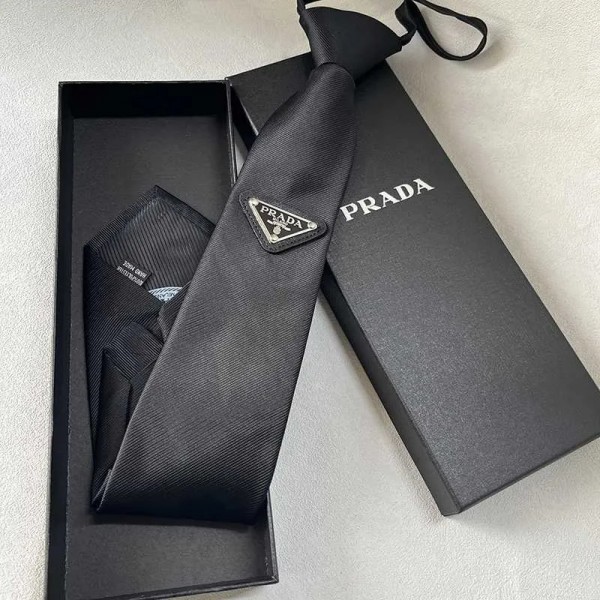 ブランドPrada洗えるワンタッチネクタイジッパータイプ プラダリボンネクタイ ビジネスからフォーマルまで着用 洗濯ネット付きメンズ