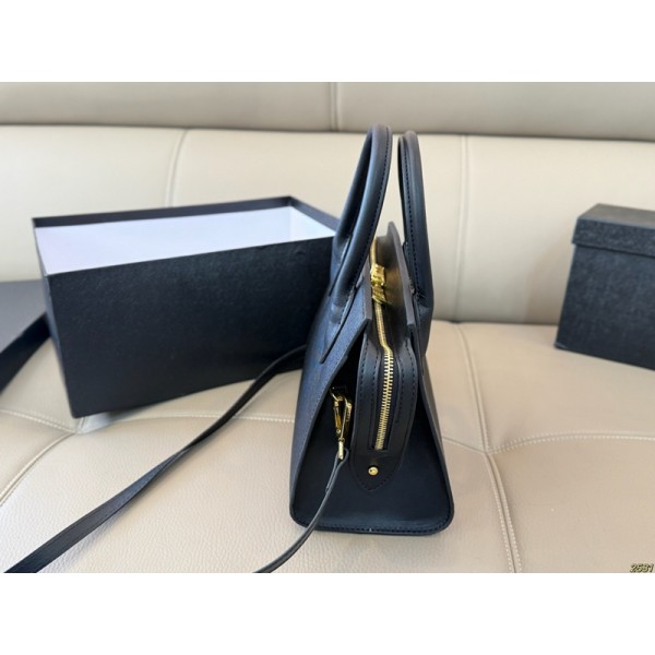 Prada プラダハイブランドショルダーバッグ 高級PU革 柔らかい レディース 2way ハンドバッグ 斜めがけ 肩がけ 手提げ 高見え 自立 底浜付き 軽量 おしゃれ 大容量 シンプル カジュアル 手持ち 人気 通勤