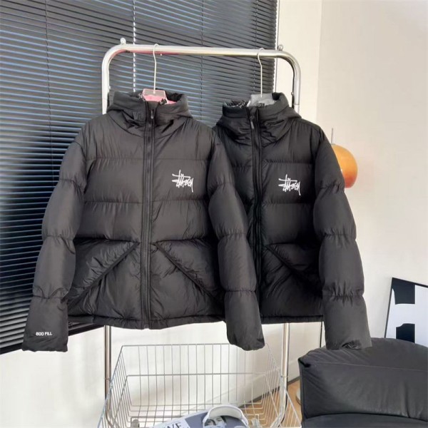 Stussy ステューシーブランドダウンジャケット レディース ダウンコート XS - XL ショート丈 中綿 アウター コート 防寒 春 秋 冬 レディースコート エコダウン ショート コート 暖かい ボリューム フード ポケット 付き 防風 軽量 ミセス 大きいサイズ 韓国風 可愛い