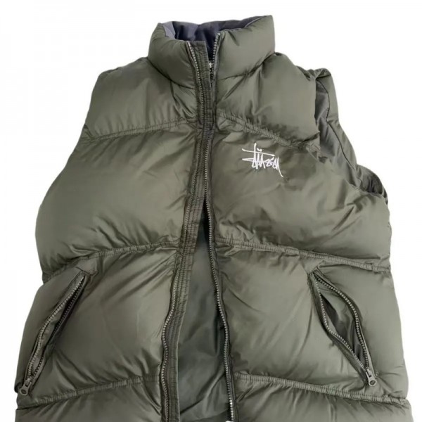 Stussy ステューシーブランドダウンベスト レディース 冬 軽量 防寒 S-2XL ライトダウン 暖かい 防風 保温 厚手 襟あり インナー パファー ポケット付き 無地 おしゃれ