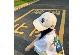 ステューシー半袖Ｔシャツ ハイブランドスポーツタオル プラダ人気スリッパ