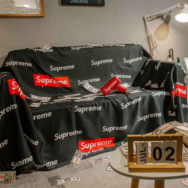 Kaws カウズSupreme シュプリーム Jordan ジョーダンブランド 毛布 掛けブランケットソファーカバー 車用 掛けカバー 柔らかい暖かいブランドタオルケット オフィス用 ファッション ブランド クッションカバー 抱き枕カバー