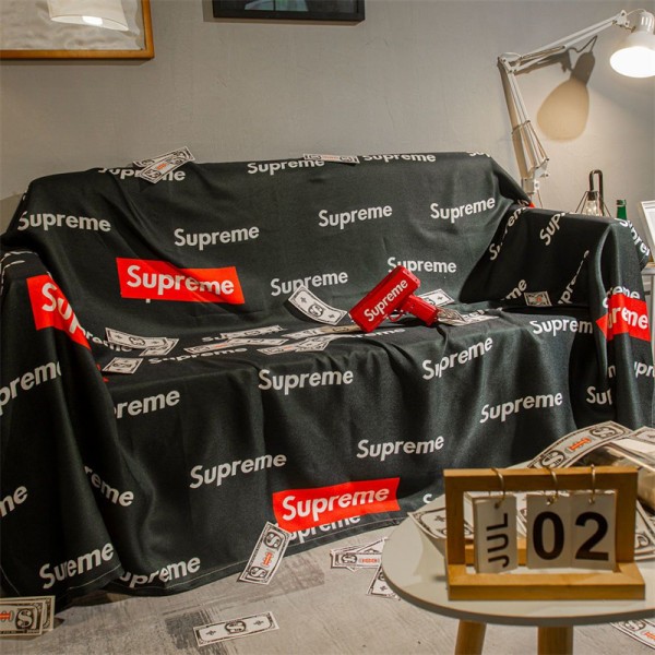 Kaws カウズSupreme シュプリーム Jordan ジョーダンブランド 毛布 掛けブランケットソファーカバー 車用 掛けカバー 柔らかい暖かいブランドタオルケット オフィス用 ファッション ブランド クッションカバー 抱き枕カバー