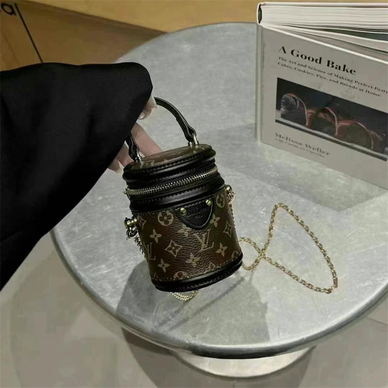 Lv ミニバッグブランド