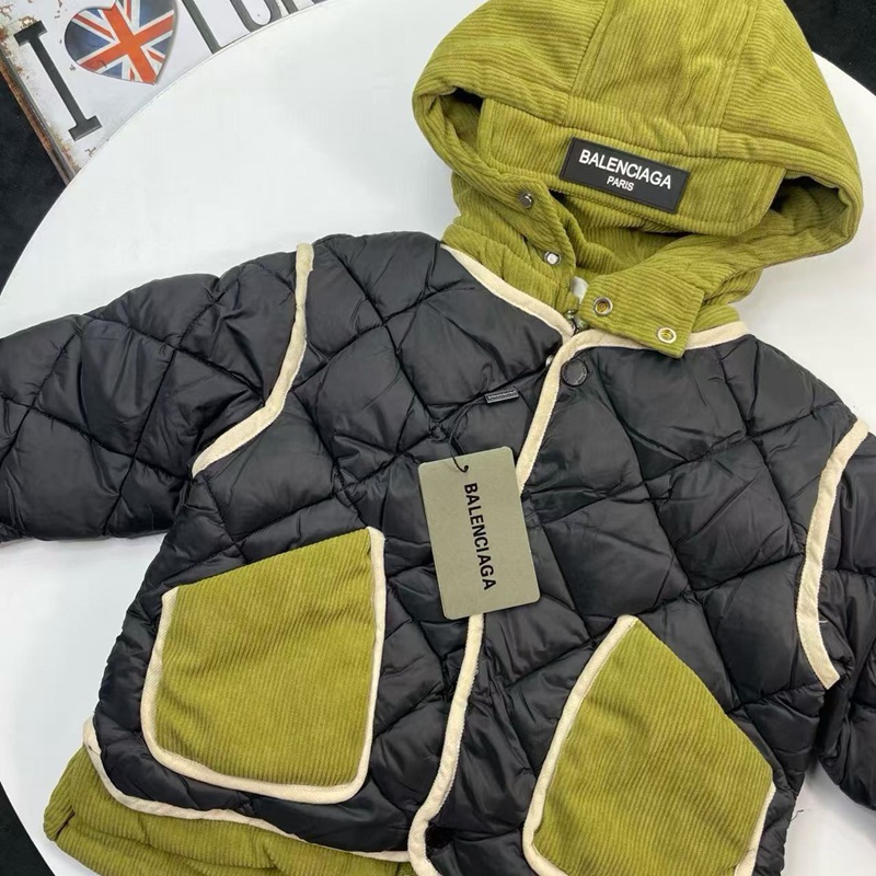 Balenciaga 子供中綿コート