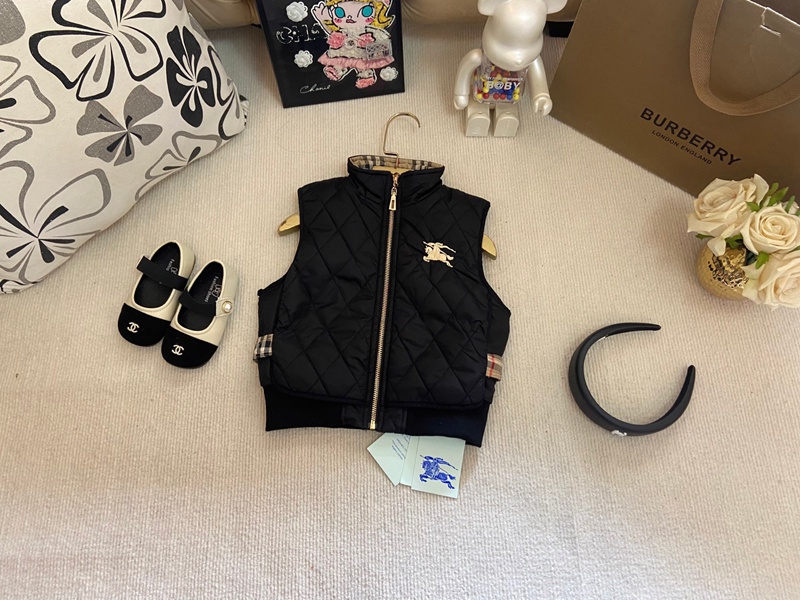 バーバリーキッズアウター