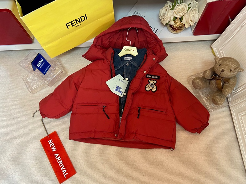 バーバリー子供ダウンジャケット