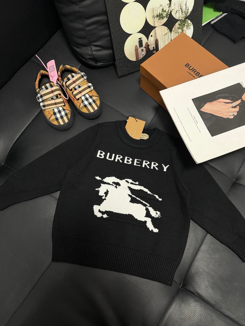 Burberry子供セーター